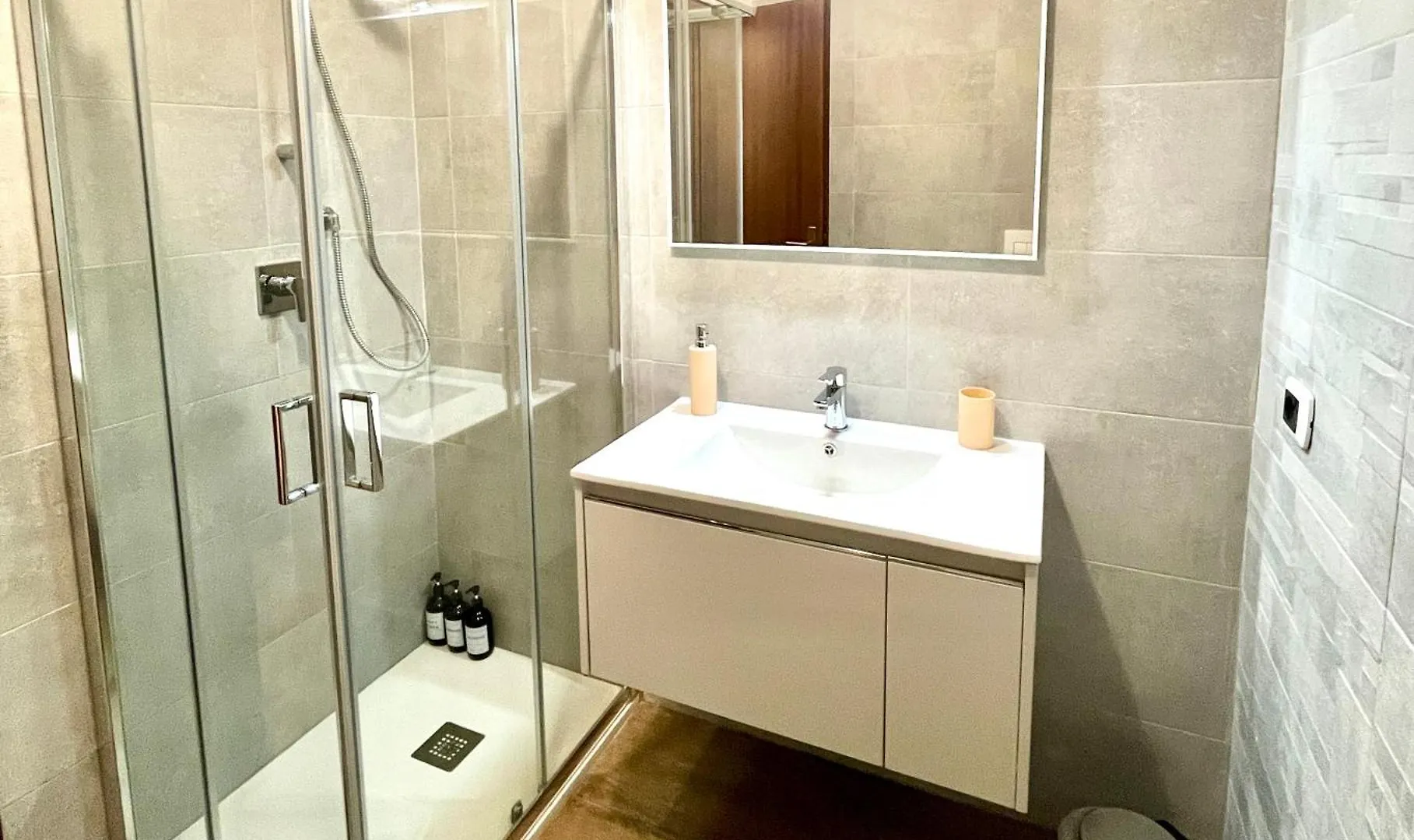 New San Lazzaro House 2 Boho Style -Piazza Pontida Apartment Bergamo