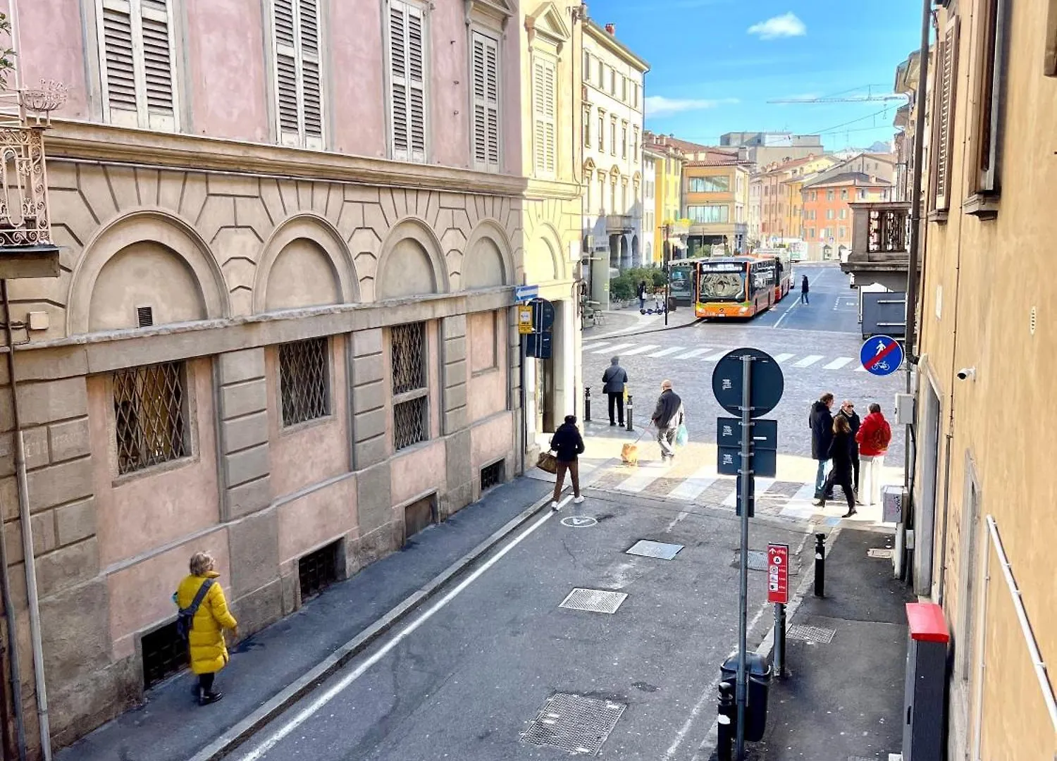 New San Lazzaro House 2 Boho Style -Piazza Pontida Apartment Bergamo